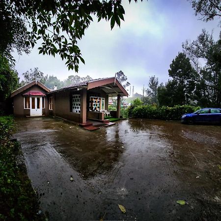 Woodhouse Hotel Ooty Buitenkant foto