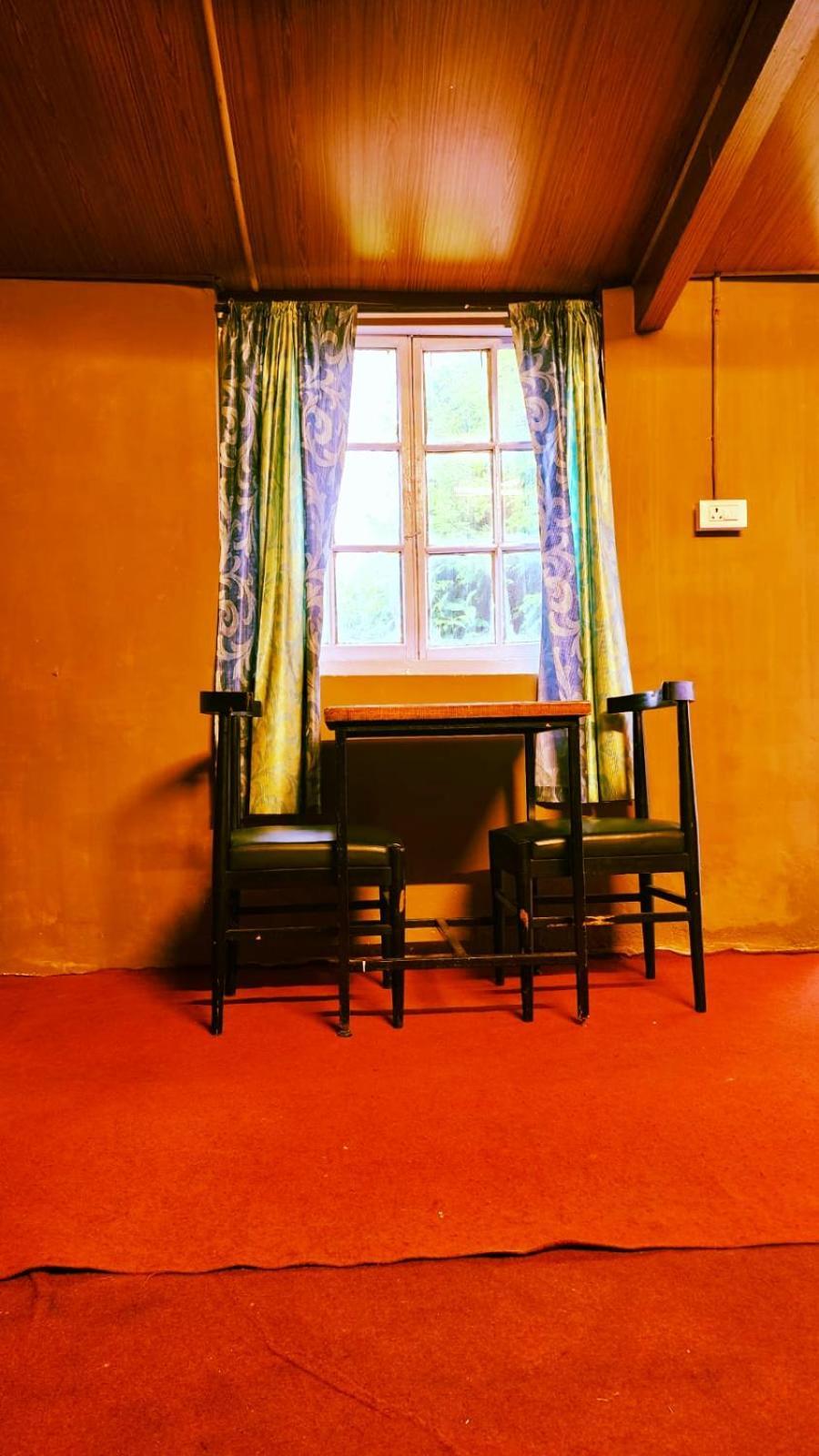 Woodhouse Hotel Ooty Buitenkant foto